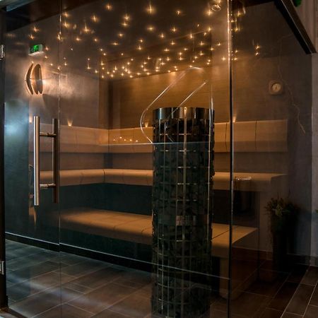 Hotel Dastan Levice Dış mekan fotoğraf