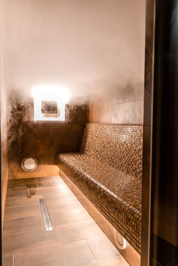 Hotel Dastan Levice Dış mekan fotoğraf