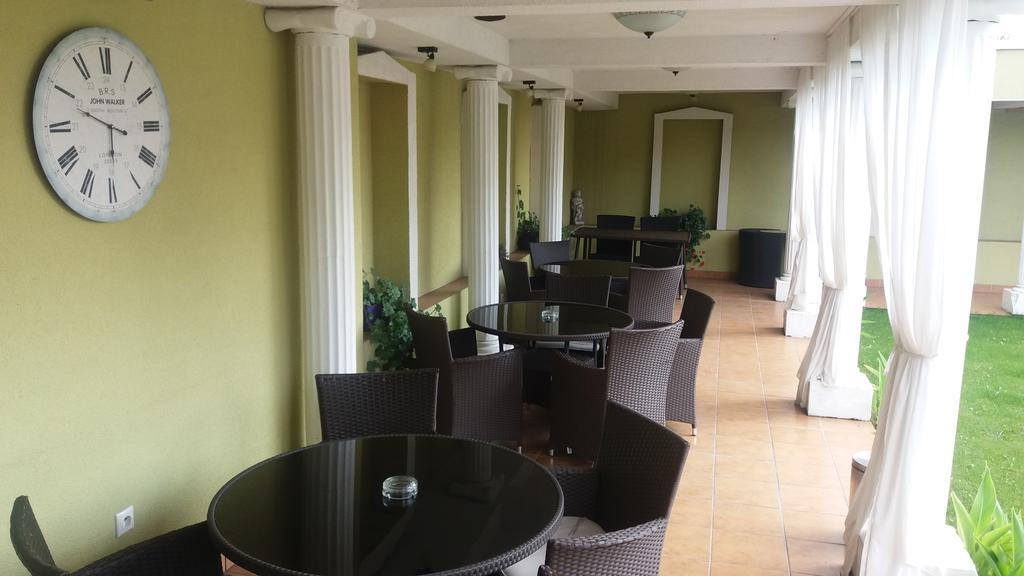 Hotel Dastan Levice Dış mekan fotoğraf