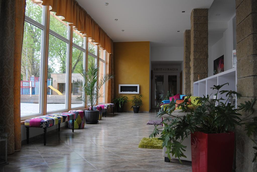 Hotel Dastan Levice Dış mekan fotoğraf