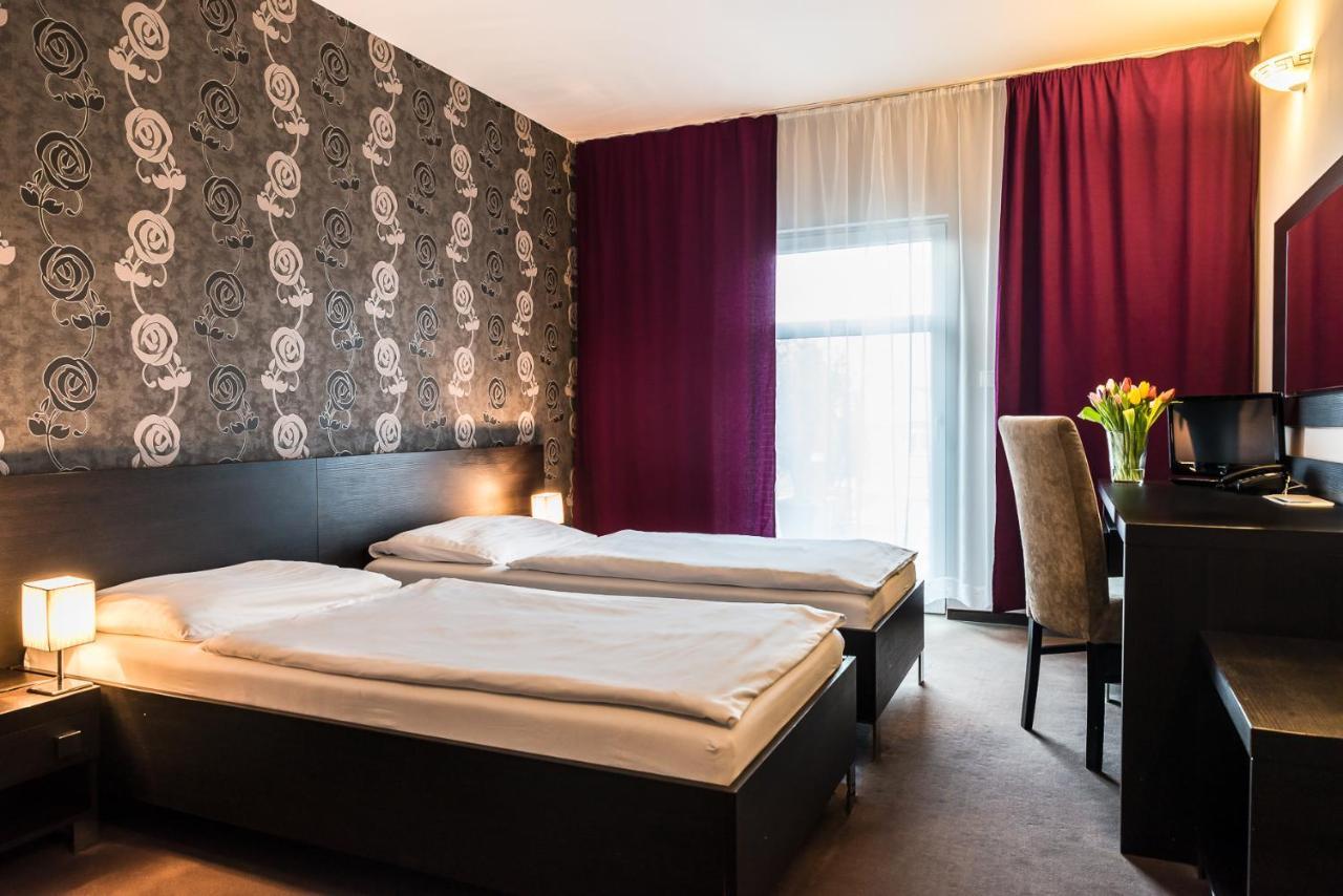 Hotel Dastan Levice Dış mekan fotoğraf