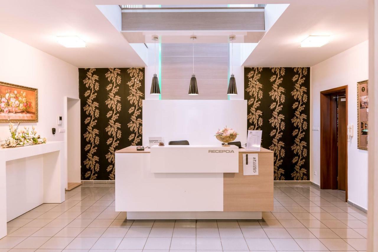 Hotel Dastan Levice Dış mekan fotoğraf