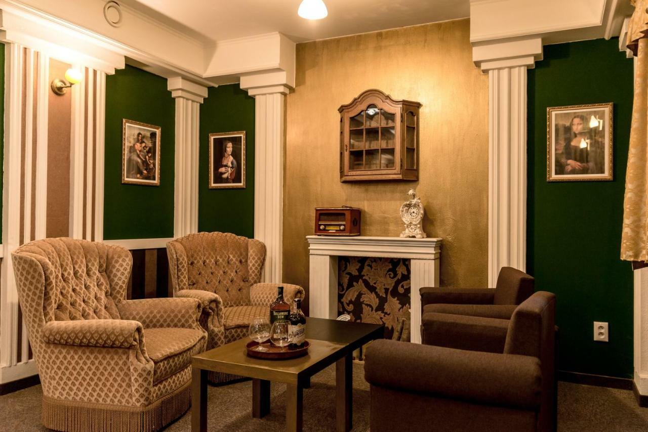Hotel Dastan Levice Dış mekan fotoğraf